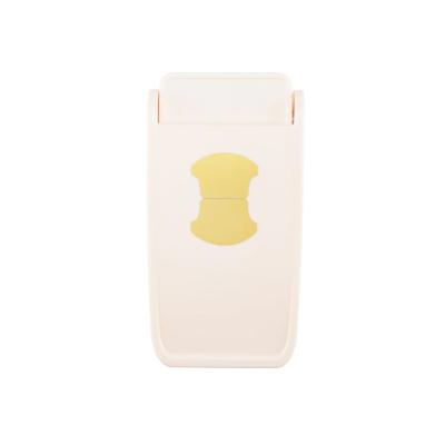 Perforatrice onglet intercalaire